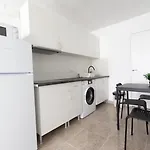 Piso Con Piscina Comunitaria דירה מספאלומס