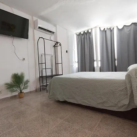 Piso Con Piscina Comunitaria דירה מספאלומס