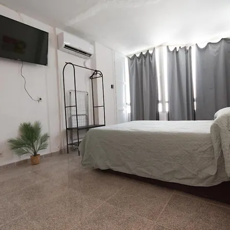 Piso Con Piscina Comunitaria