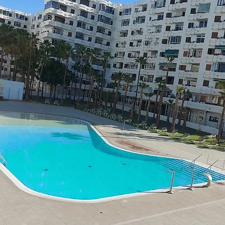 Piso Con Piscina Comunitaria 아파트 *