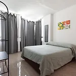 Piso Con Piscina Comunitaria *