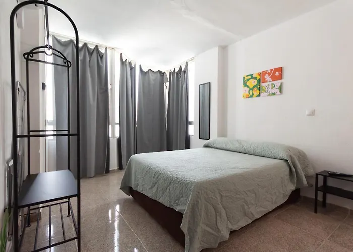 Piso Con Piscina Comunitaria *