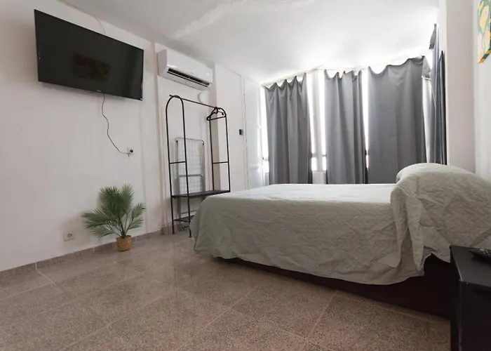 Piso Con Piscina Comunitaria